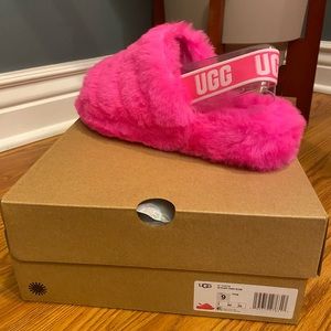 Womens Uggs Fluff Yeah Slides